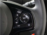 ◆アダプティブクルーズコントロール◆予め設定した車速内でクルマが自動的に加減速。前走車との適切な車間距離を維持しながら追従走行します。【LKAS】車線維持支援システムでステアリング操作を支援。
