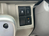 シートヒーター装備付き車!!座席に埋め込まれた電熱線によりシートを暖めることが出来る装備で、温めたられたシートは、寒い冬には最適です!!