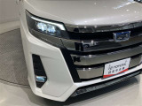 消費電力も少なく寿命も長いのがLEDの特徴。HIDのような点灯のタイムラグもなくパッと明るくなるのも特徴のひとつです。