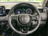 【ステアリングスイッチ】運転中、前方から目線をそらすことなく、オーディオ等の操作が可能な便利機能!安心&快適なドライブを演出してくれます♪