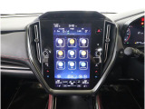 11.6インチの縦型ディスプレイに、ナビゲーション機能をはじめ、エンターテインメント、車両情報、エアコン操作、各種設定などを集約。タブレットのような感覚で、直感的に操作できます。