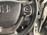 クルーズコントロールを装備しています。高速道路などで一定の速度で走ってくれるので運転が楽ですよ!速度を設定できますので、スピードの出しすぎにも注意できます。