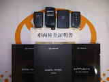 スマートキー&エンジンスターター&カードキー付。取扱説明書とメンテナンスノートもあります☆品質評価シート付いてます!!