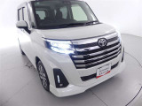 【LEDヘッドランプ】・・・消費電力の少ないLEDヘッドランプ。点灯してすぐに最大光量を発揮するのでトンネルなど周囲が急に暗くなった場合でも安心。