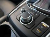 各操作スイッチが運転席すぐ近くにありますので、操作性バッチリです。