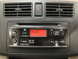 ダイハツ純正、AUX端子付CDチューナーが装備しております。好きな音楽をお楽しみになりながらお出かけください。また、バージョンアップしてオプションでナビ装着も可能ですよ♪