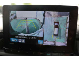 バックカメラを搭載しておりガイドラインも表示されますので車庫入れも安心ですね♪