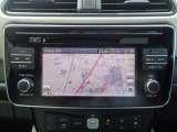 充電スポットの検索や目的地の設定など、ITとのコネクト機能を充実させたEV専用NissanConnectナビ。お問い合わせは03-5672-1023へ