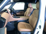 高いホールド性で運転姿勢が安定します。長距離ドライブでも疲れにくいのが魅力です。快適なドライビングライフをお送りください♪