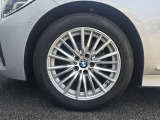 左前フロント 225/50R17