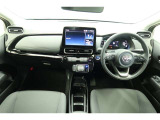 【まるまるクリーニング】内装工程では、中古車を気持ちよくお乗りいただけるよう清掃しております。シートの洗浄はもちろん、ニオイの元となるフロアカーペットまで洗浄・消臭を実施。