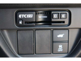 有料道路のレーン通過に便利なETC2.0車載器を装着しています。ご利用にはセットアップが必要となります。