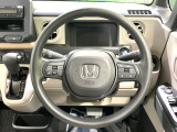 【ステアリングスイッチ】運転中、前方から目線をそらすことなく、オーディオ等の操作が可能な便利機能!安心&快適なドライブを演出してくれます♪