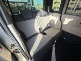 【後席シート】お子様から大人までゆったり座れる車内空間がN-BOXの特徴☆