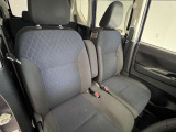 【運転席シート】ゆったりと広々した空間です。ストレスなく運転ができますよ!