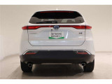 明るく視認性の良いLED式テール&ハイマウントストップランプ採用で、後続車に対して自車の存在をアピールすることて安全性を高めます!