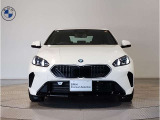 ☆BMWの代名詞とも言える【キドニーグリル】一目見ただけでBMW車であると認識できる確固たるアイコンとして存在感を放ちます☆