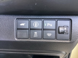 ドライバーをサポートする先進安全装備がしっかり備わっています。