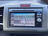 ナビゲーションはギャザズメモリーナビ(VXM-118VS)が装着されております。AM、FM、CD、DVD再生、ワンセグTV、USBがご使用いただけます。