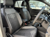 &ldquo;Certified Pre-Owned&rdquo;はお客様の安全性のため、厳しい基準を設定しています。その厳しいチェックをクリアして選び抜かれた車両だけを、ベストコンディションに仕上げてお届けします。