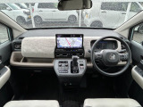 落ち着いた雰囲気の車内で快適なドライブを!
