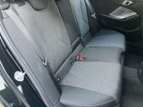 BMWの大きなシートは疲れにくく、搭乗者を包み込んでくれる安心感が御座います。