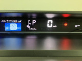 走行中も一目で分かるデジタルメーターでスピードのチェックもしやすいので、安全運転のお手伝いに!!!