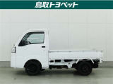 中古車は全く同じというものがなく、1台1台全てコンディションが異なります。同じようなお車でも、整備状況、外内装の状態など様々です。当店では入庫した車輌をコンディションに合わせて徹底的に仕上げています。
