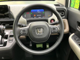 【純正革巻きステアリング】上質な革を使用することで、手にしっかり馴染みとても運転しやすいハンドルです♪
