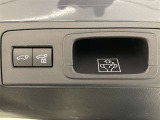 バックドアの開閉が電動操作可能。荷物の出し入れもラクラクです。