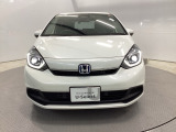 LEDヘッドライトを装備しています。LEDヘッドライトはとても明るく、雨の日や夜間走行も安全・安心です。オートライトコントロール付きで周囲の明るさに応じて自動で点灯・消灯します