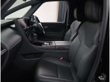 運転席助手席はゆとりがあります★ 足元も大変広々しております。