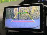 【バックカメラ】駐車時に後方がリアルタイム映像で確認できます。大型商業施設や立体駐車場での駐車時や、夜間のバック時に大活躍!運転スキルに関わらず、今や必須となった装備のひとつです!