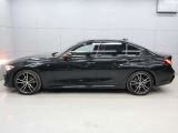 BMW,MINI専門店 店頭に車両が無い場合もございます。ご来店の際は、事前にお電話ください