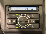 車内空調は&rdquo;AUTOエアコン&rdquo;にお任せ。運転に集中出来ますよ!