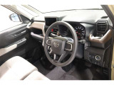 運転席周りは遊びにも通勤にも普段のお買い物にもピッタリ。日々のドライブに居心地のよいレイアウトです。