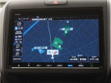 純正9インチプレミアムインターナビ(VXM-227VFNi)&バックカメラが装備されているので、普段の使い勝手もロングドライブも快適です。