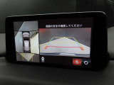 360&deg;モニターが標準装備されておりますので、細い道や狭い駐車場でもラクラク♪ 視認性もバッチリです。