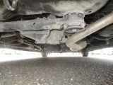 下廻りの防錆加工は多くの方が施工されてます。サビてフレームに穴が開く前にオプションで施工されることをお勧めいたします。融雪剤などから下回りを長期間、守ります。是非購入時ご検討ください