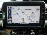 大画面の日産純正メモリナビ(MM521D-L)が装備されております♪