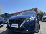ヘッドライトはLEDタイプ!省電力、高効率で悪天候時の走行も安心です。