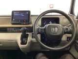 ドライブの必需品。見やすい・使いやすいHonda純正のメモリーナビを搭載しています。