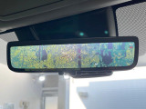 【デジタルインナーミラー】カメラが撮影した車両後方の映像をルームミラー内に表示。クリアな視界で状況の確認が可能です!※ドラレコ機能ご利用には別途SDカードをご用意いただく場合があります。