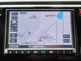 【 ホンダ純正ギャザズ・VXM-195VFEi 】ホンダ純正の8インチメモリーナビが装備されています。