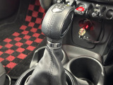 ●MTモード付きAT:通常は自動でおこなわれる変速(ギアチェンジ)をドライバーの操作によって意図的に変えられるシステムです。より一層普段のドライブをお楽しみいただけます!