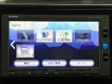 スマートフォンのような操作感の静電式タッチパネル。