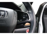 Hondaセンシングの機能のひとつ、アダプティブクルーズコントロール付!アクセルから足を離しても設定したスピードと前車との車間を保ち走行してくれます!車線維持もアシスト☆高速道路で疲労軽減ですね☆