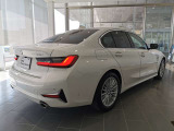 BMWプレミアムセレクション前橋では、高年式低走行モデルからMモデル、年式が経ちなかなかディーラーでは見かけないモデルまで幅広いラインナップで認定中古車を取り扱っております。品質に自信があります。