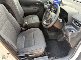 見通しのよいすっきりとした視界で、誰でも運転しやすいです。運転のしやすさは疲れにくさにも繋がりますよ♪