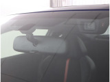 サポカーは、高齢運転者を含めたすべてのドライバーによる交通事故の発生防止・被害軽減対策の一環として、国が推奨する新しい自動車安全コンセプトです。詳しくは販売店スタッフまでおたずねください。